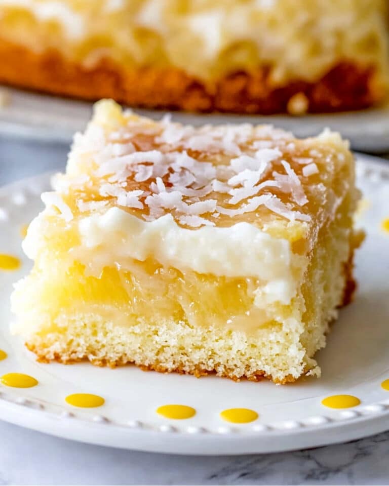 Pineapple 7UP Sheet Cake Recipe