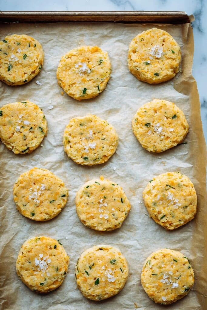 Chipotle Cheddar Crackers Recipe